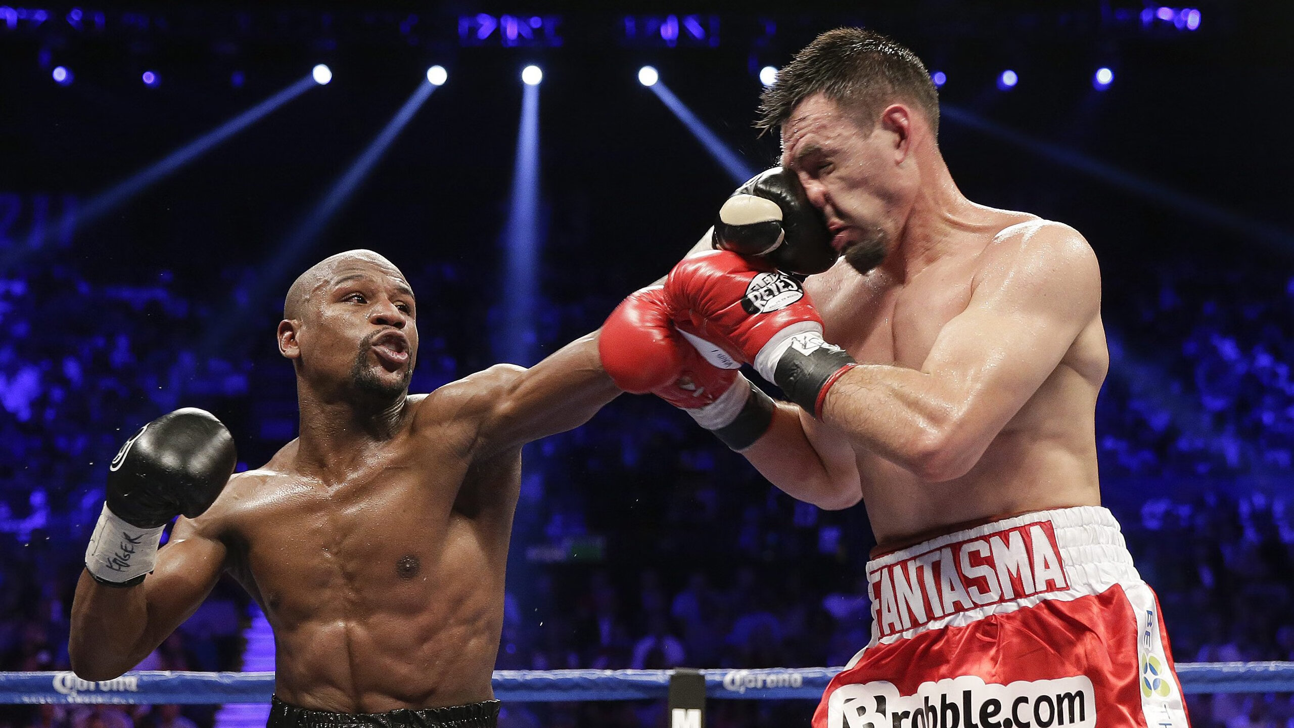 开云体育直播-他投下的阴影，比球馆穹顶更巨大，文班亚马用一场比赛，重新定义了何为压制